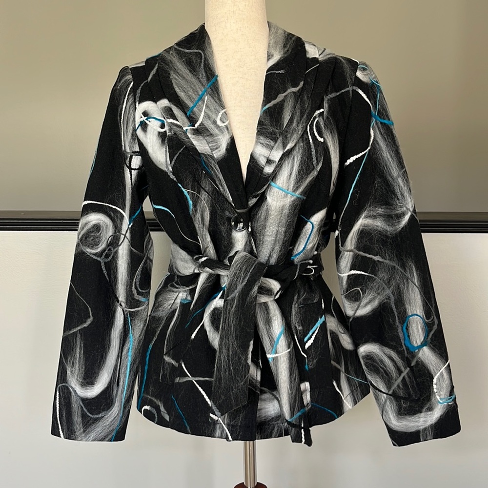 NWT Lana Lee Wool Blend Embroidered Belted Jacket‎ / SZ 8